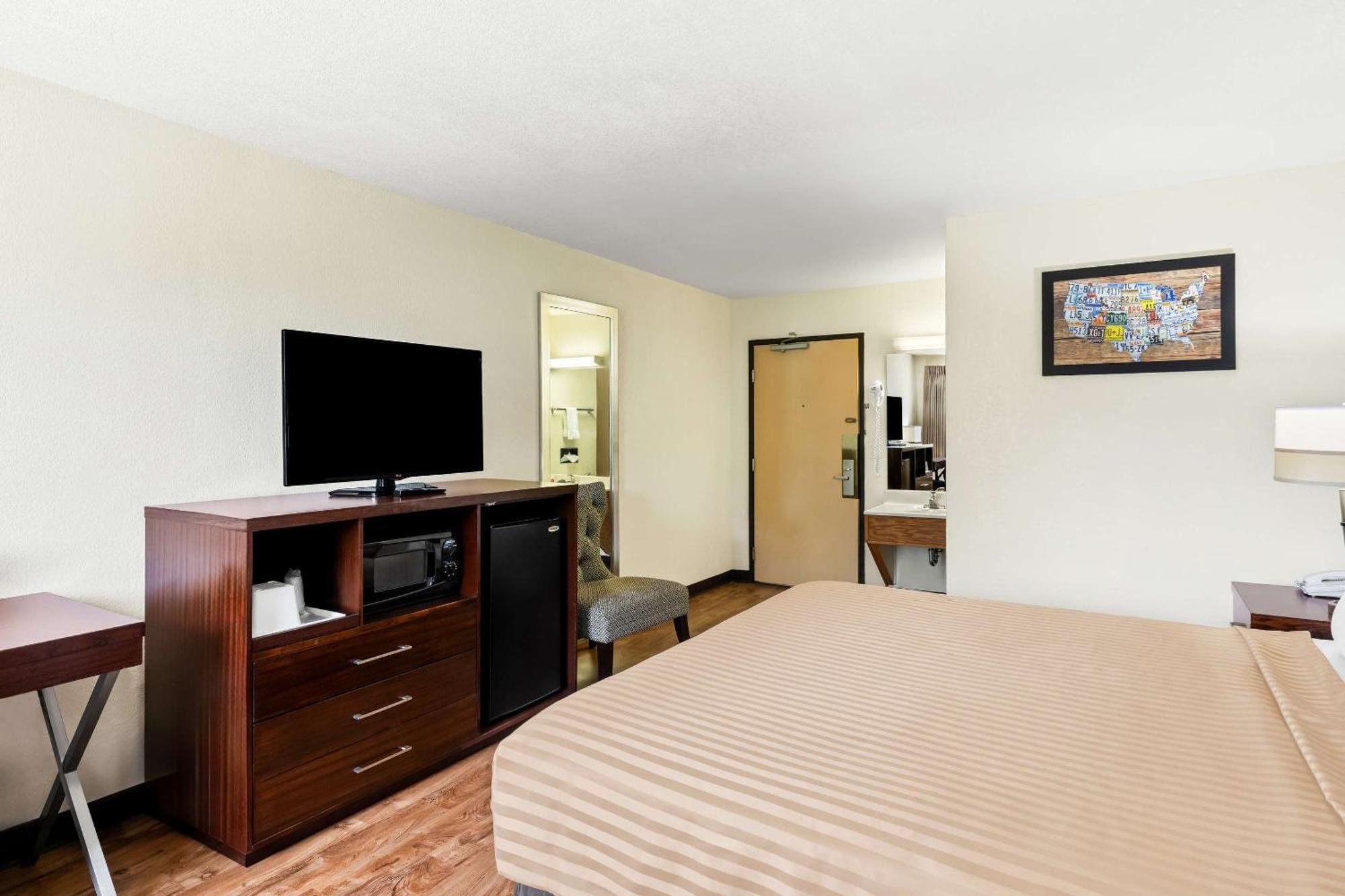 Econo Lodge Emporia Luaran gambar