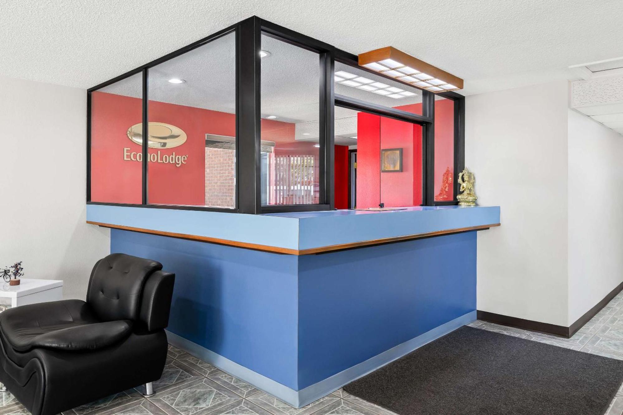 Econo Lodge Emporia Luaran gambar